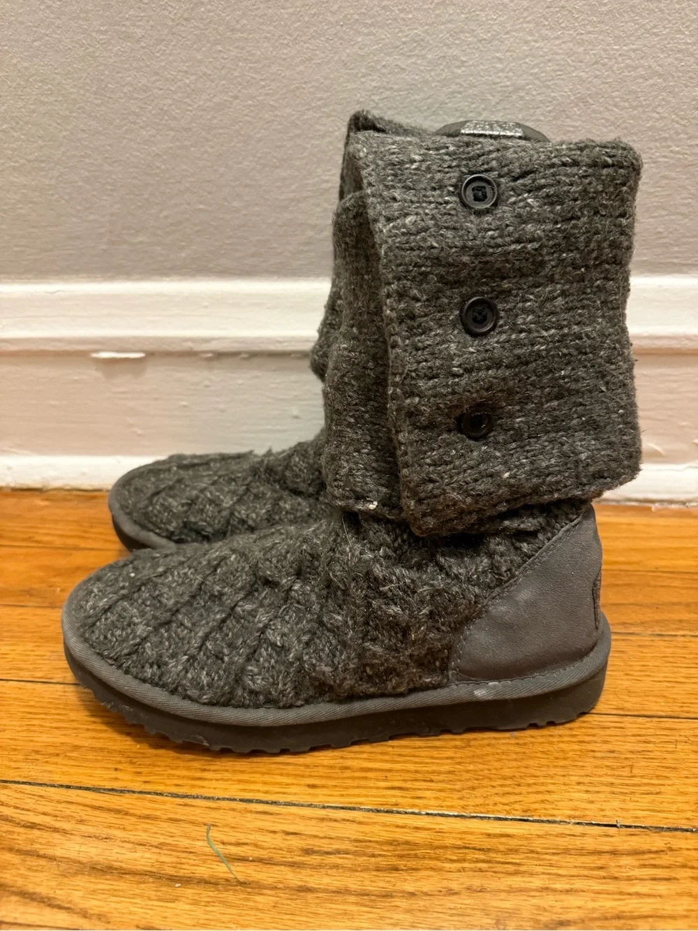 UGG Women's Fold-Over Knit Winter Boots - Gray